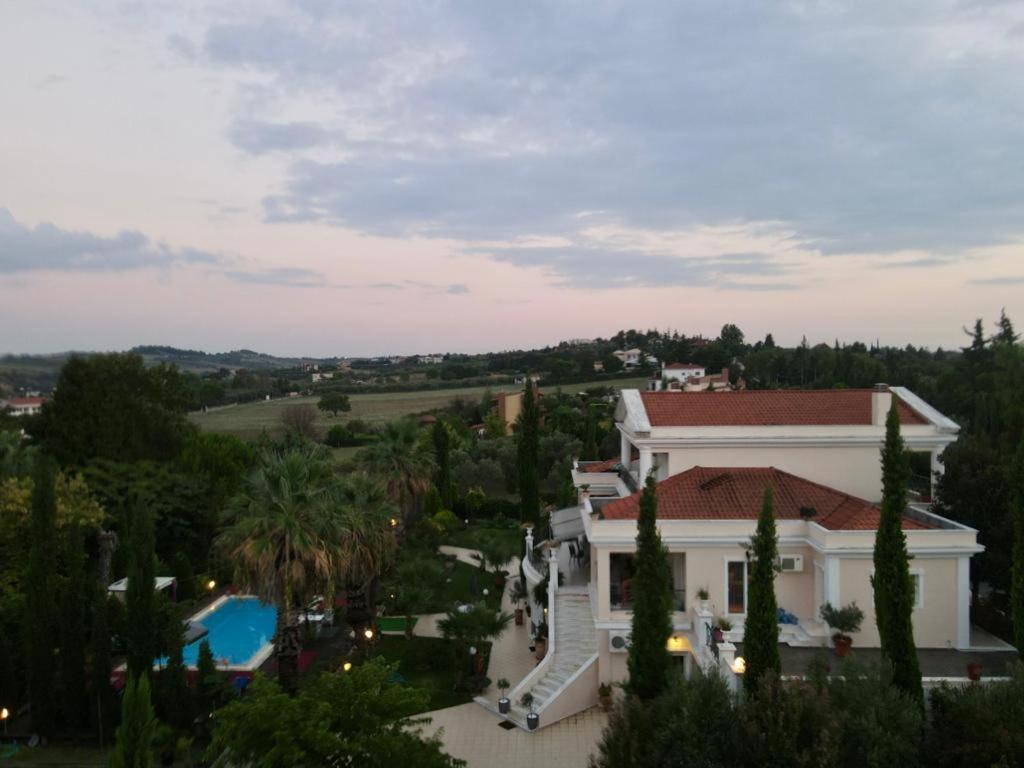 Villa Elena Peraía 외부 사진